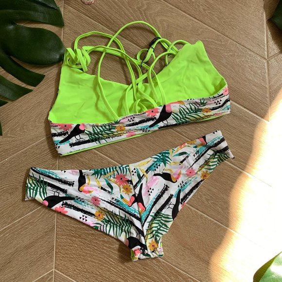 Green pelican tropic Bikini - Picture 2 of 2